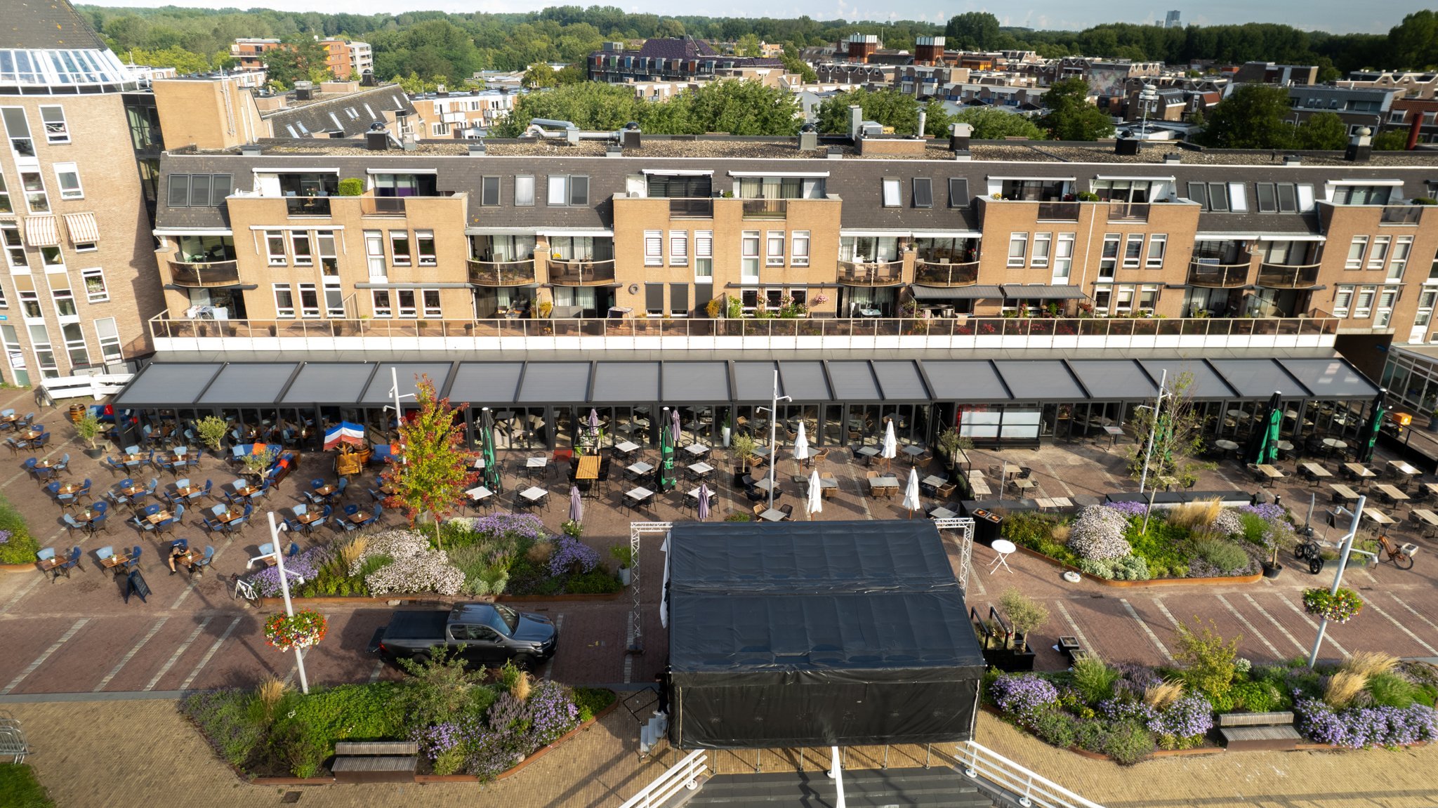 CORNELS levert grootste terrasoverkapping van Benelux in Almere