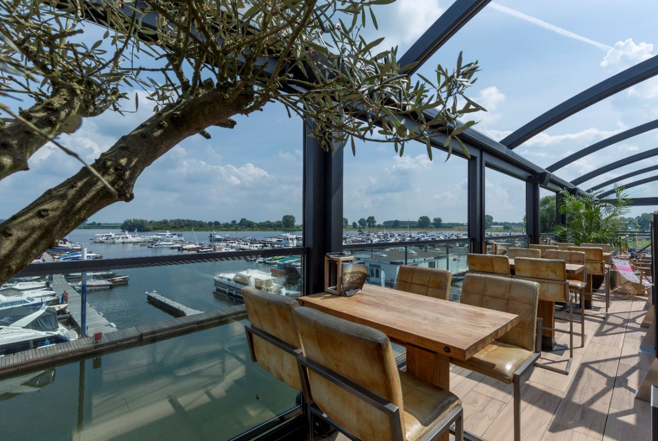 Terrasoverkapping-recreatiegebied