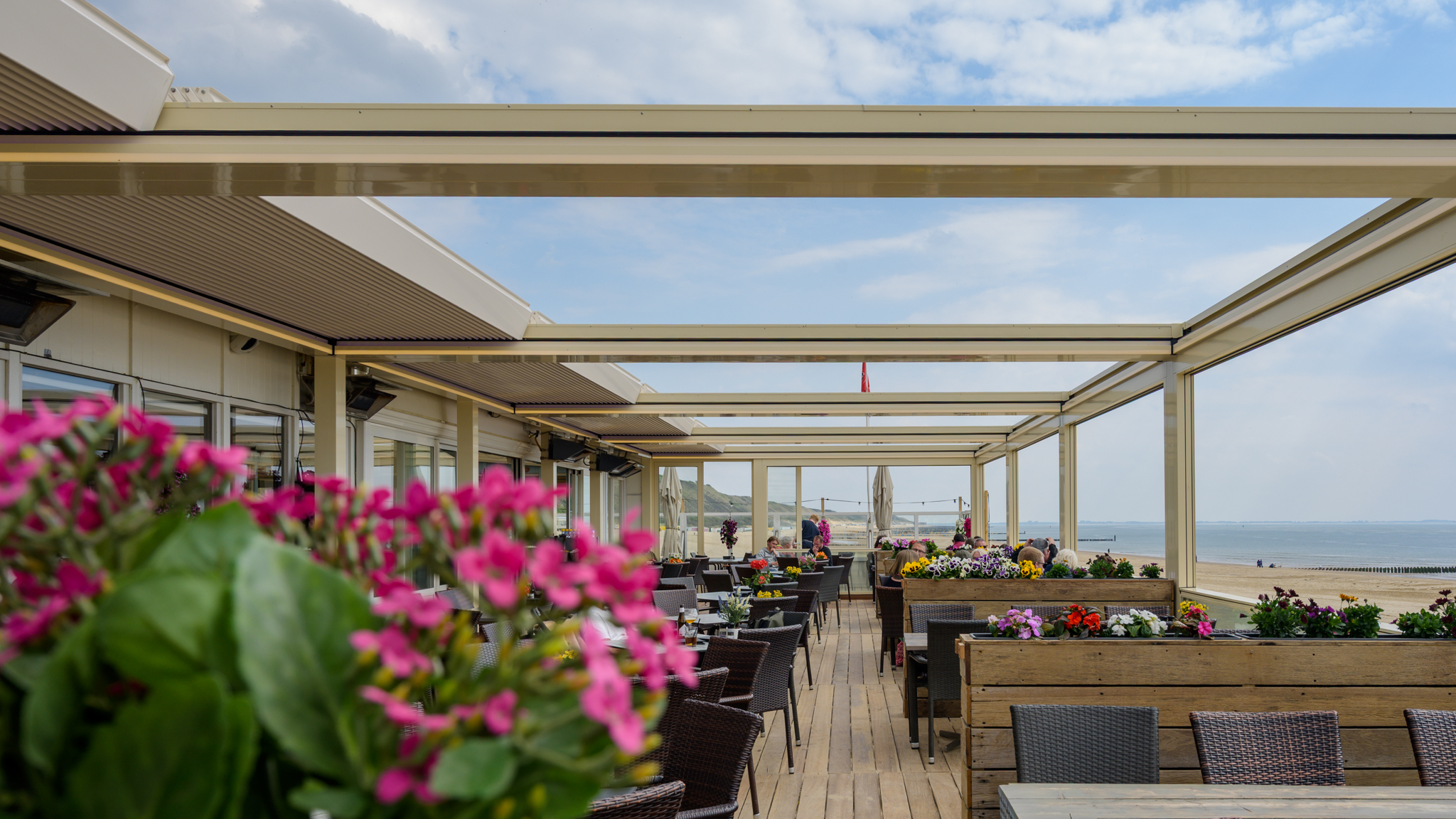 POLLUX CORNELS Elite serie dak open