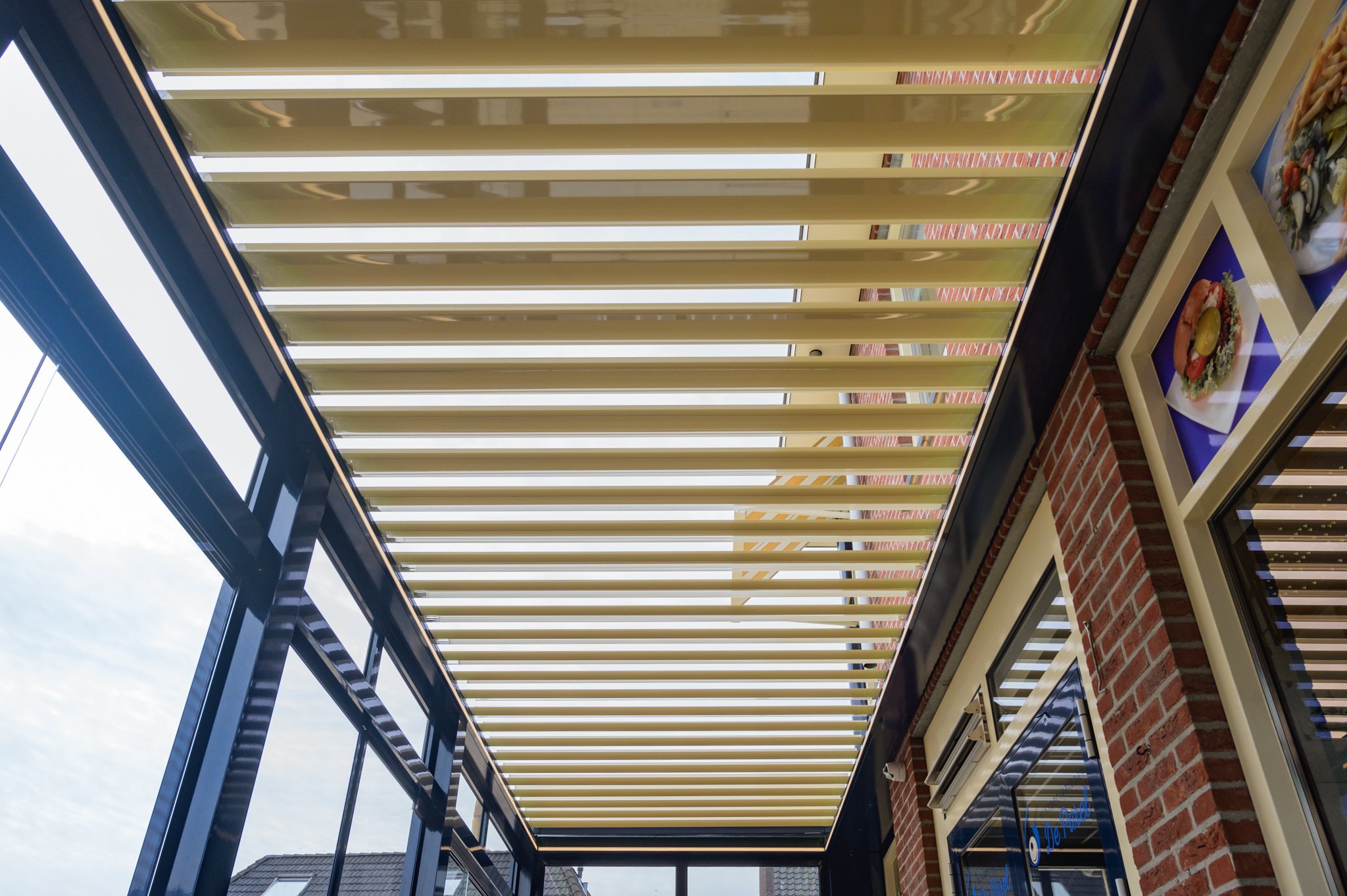 Maatwerk-lamellen-overkapping