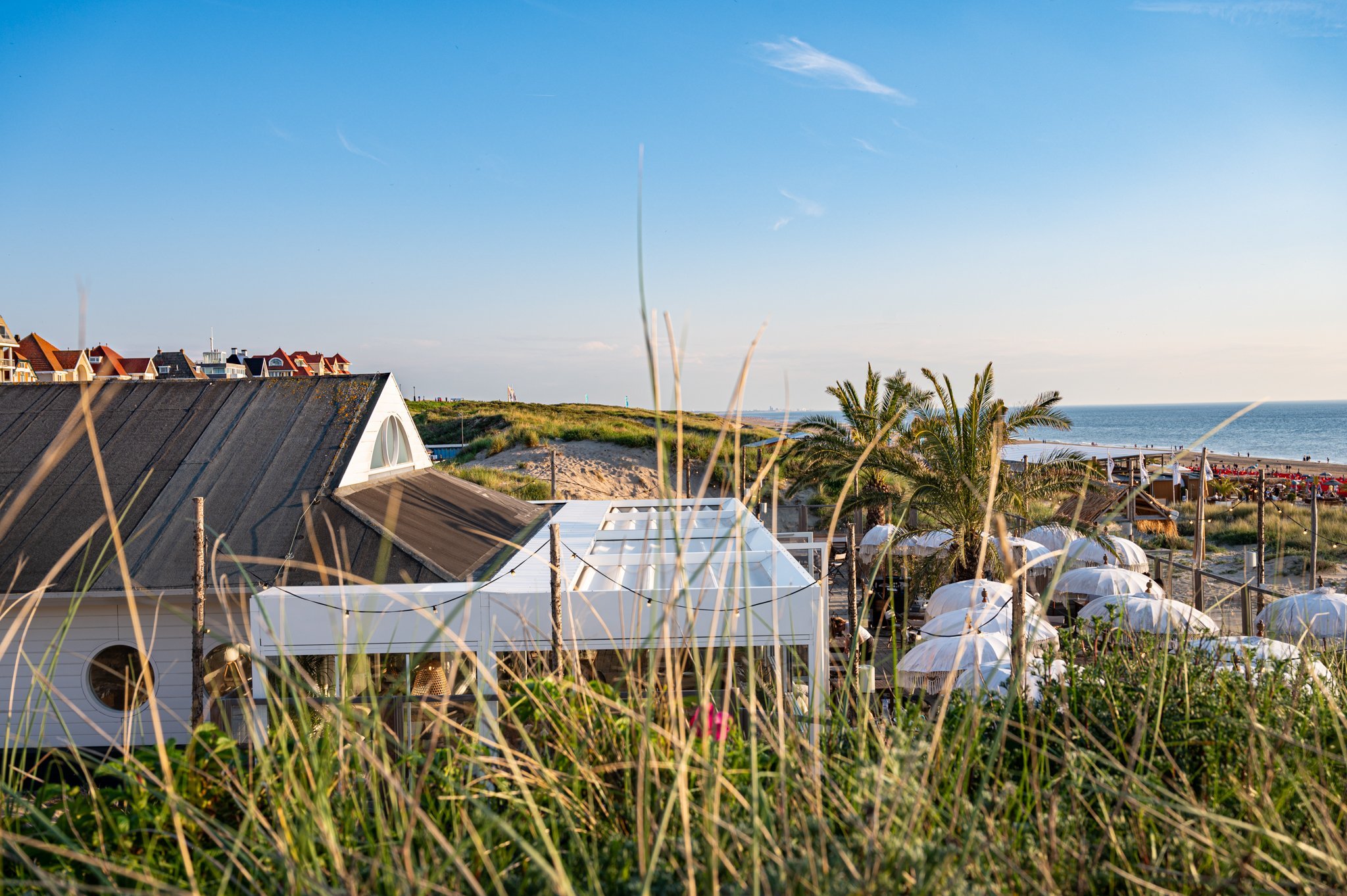 Terrasoverkapping-voor-vierseizoensterras-beachclub
