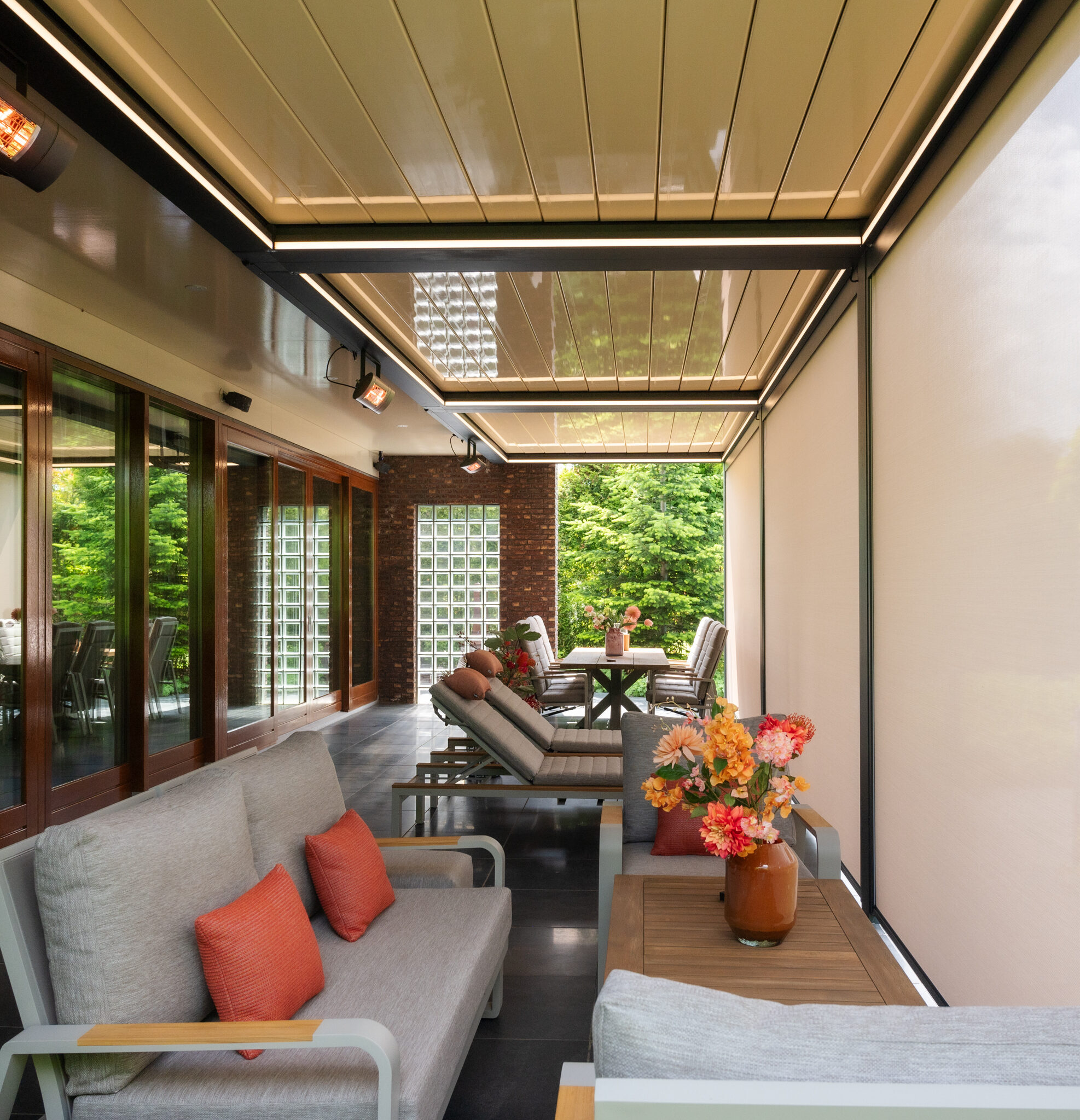 Inschuifbare_lamellenoverkapping_en_screens_particulier_hfd_-7062